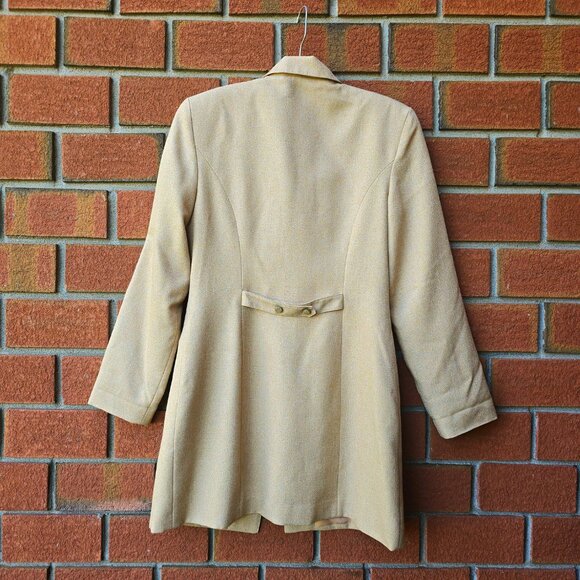 Vintage Elegant Tan Blazer and Skirt Set - Picture 4 of 11